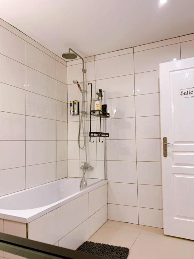 Chambre Privee 14M - Wifi - Appart' 120M Woippy Buitenkant foto